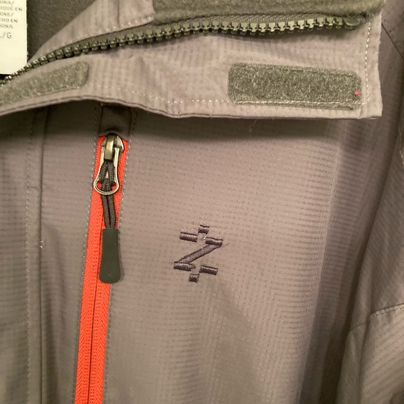 Izod Performx Men’s Zip Up Grey Hooded Jacket Size Large. - Picture 2 of 12